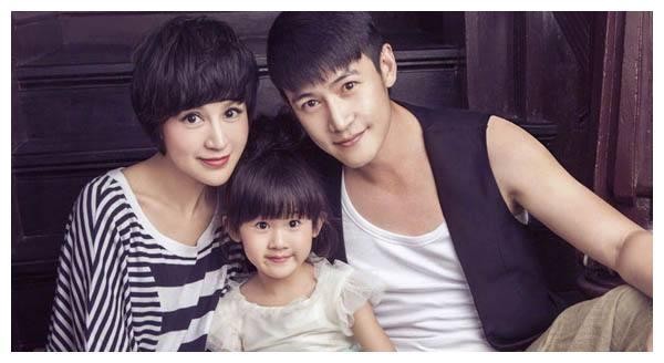 陆毅竟然和他是连襟？鲍蕾妹妹与他闪婚！这才是爱情的样子