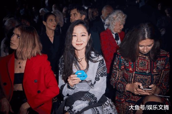 她地位不输全智贤, 曾被观众说长得老, 却是无数人心中的女神