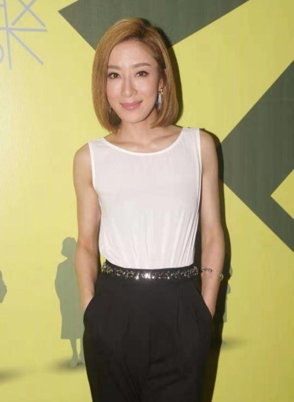 杨怡：她不是港姐，没有背景，却是唯一拿遍TVB所有奖的女演员