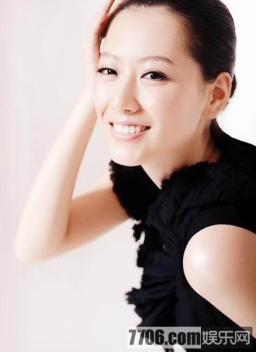 “京城四美”背景大揭密 白冰后台是成龙