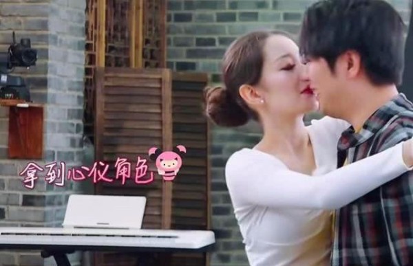 吉娜为什么喜欢黏着郎朗，怕郎朗被抢走了么？看完这些你就知道了