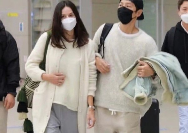 韩娱大瓜真相曝光！宋仲基老婆被曝结过婚生过孩子，本尊首度回应