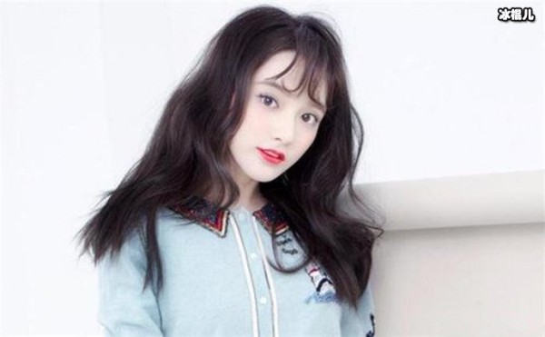 彭小苒照片