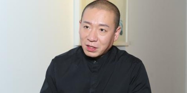 梁龙扮演者