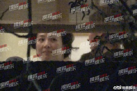 刘亦菲妈妈与陈金飞什么关系私下来往吗绯闻？扒爷爆料刘亦菲母女
