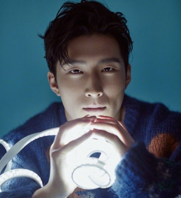 窦骁为什么叫tony总监,宝藏男?现任女友何超莲谈过几个?