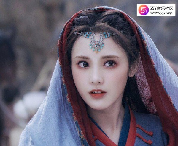 彭小苒照片