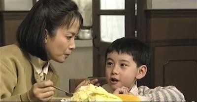 陈星旭因一部网剧而大火，却不知道他是老戏骨，四岁就和大腕合作