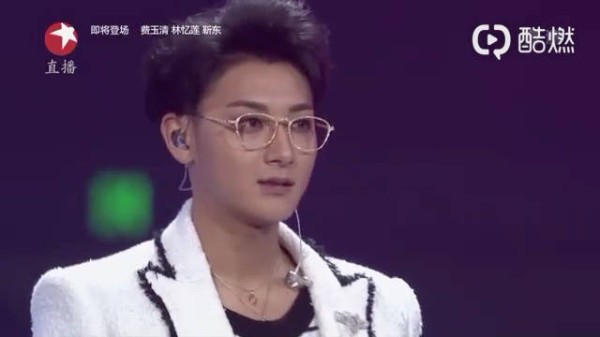 黄子韬上线，还是熟悉的配方，还是一样的帅气！