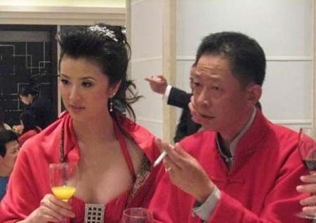 王志文老婆陈坚红简历 原配老婆是谁有几任老婆