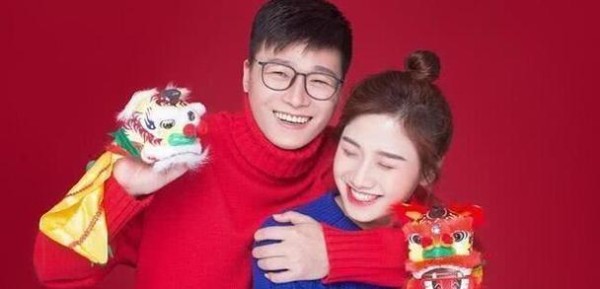 密子君和饲养员分手了为什么？密子君的饲养员和朵一在一起了？