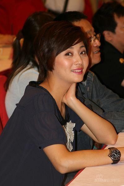 是谁炮制了影视红星殷桃被重庆文强包养的谎言?(图)