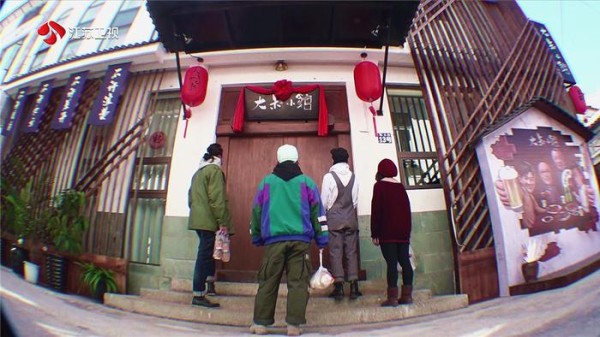 隔壁大S四姐妹那么火，孟非郭德纲佟大为郭京飞四大叔的节目为啥慢热？