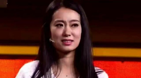 张小斐背景这么厉害？难怪贾玲要带她上春晚，可就是不火！