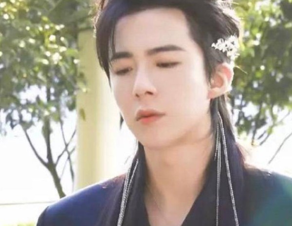 翻车了？张碧晨与刘宇宁同台合唱状态差<strong></p> <p>刘宇宁</strong>，女方遭吐槽拖刘宇宁后腿