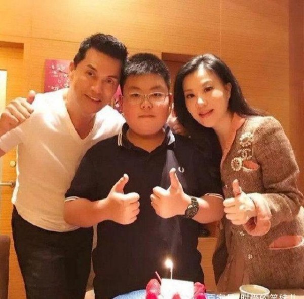 入赘豪门不好过的男明星，陈子聪被赶出门，他身价20亿离不成婚