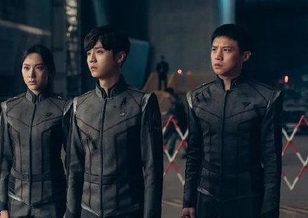 金扫帚奖女演员李沁得票第一，《沉默的证人》张家辉、杨紫也入选