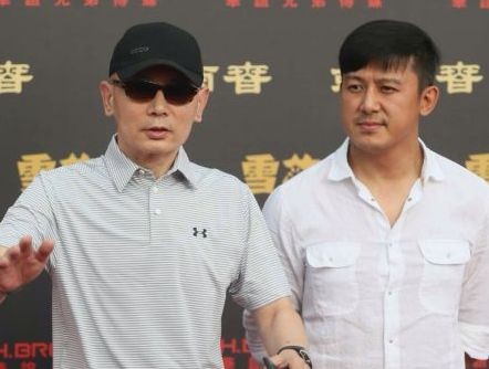 曝姚笛“出轨门”后速搭葛优外甥 酒店密会(图)