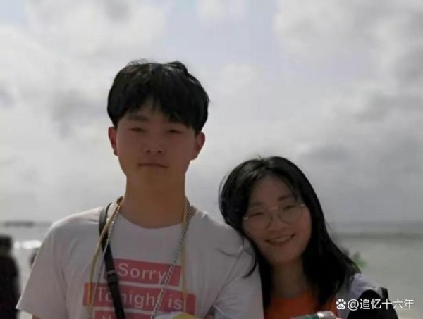 00后战士陈祥榕牺牲后姐姐放弃律师工作 继承弟弟遗志继续前行了【微发信息网】