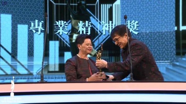 大字不识的茶水工却获得金像奖？这个女人为何值得刘德华起立鼓掌
