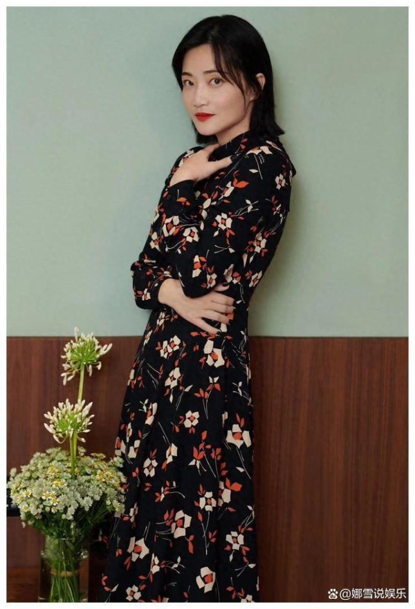 她是最年轻的影后，17岁爱上恩师，33岁恨嫁闪婚！