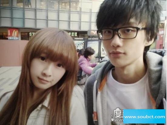 何曼婷和许嵩什么关系，何曼婷公开diss许嵩