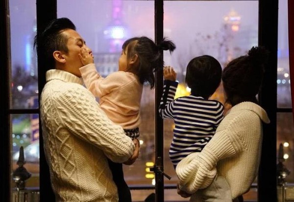 他们不仅是同学还是夫妻，低调恩爱15年，没人知道他们是夫妻