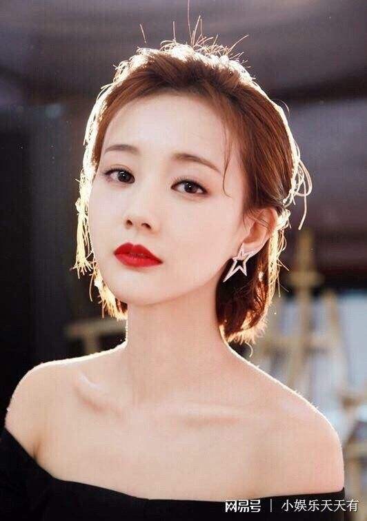 赵丽颖替身李一桐被谁捧红的?李一桐演过的电视剧背后的金主是谁