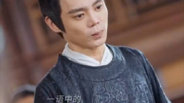 双胞胎弟弟替兄赴考20年，兄成状元弟为影