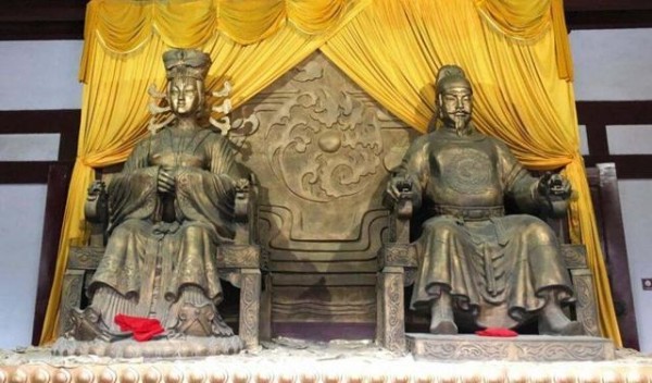 并称“二圣”的唐高宗与武则天之间的权力关系究竟如何？