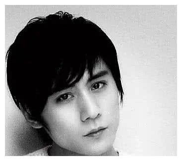 男明星年轻时长这样 他们曾经都是小鲜肉