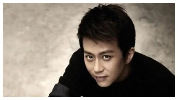男明星年轻时长这样 他们曾经都是小鲜肉