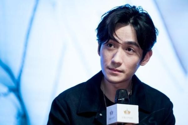 朱一龙：实力与流量并存的演技派明星