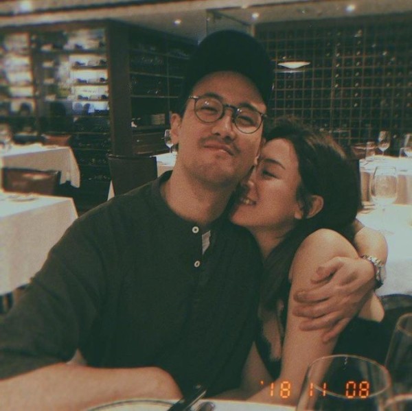 曾志伟家有喜事？儿与差12岁女友疑日本秘婚，曾与周冬雨关系过密
