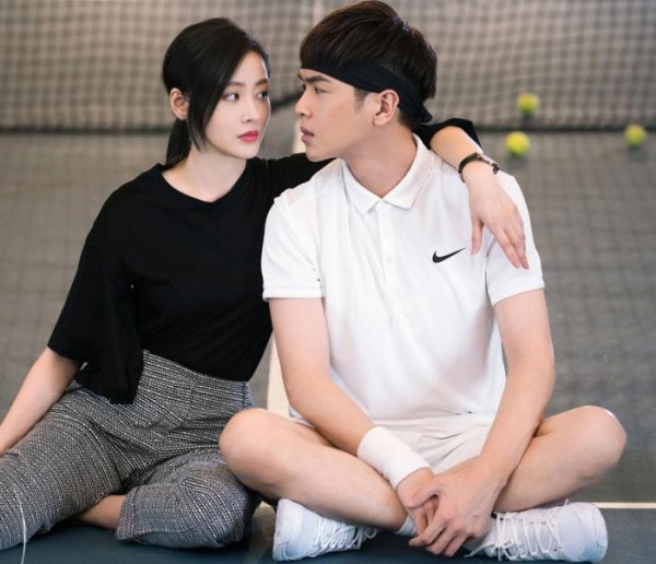 张若昀犯二哈尴尬症，微博群暴露了“后宫美女”网友：正宫在路上