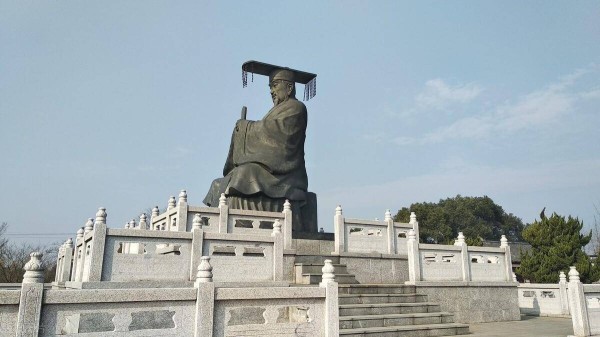 “求仁而得仁”这句话后面还有3个字，细品可解人生困惑