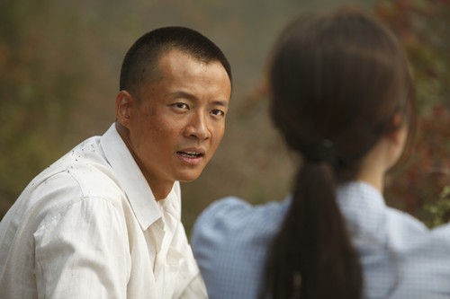 唐曾饰演复原军人余学军
