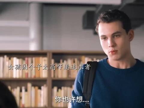 “谁懂啊 他踩上箱子那一刻帅爆了!”