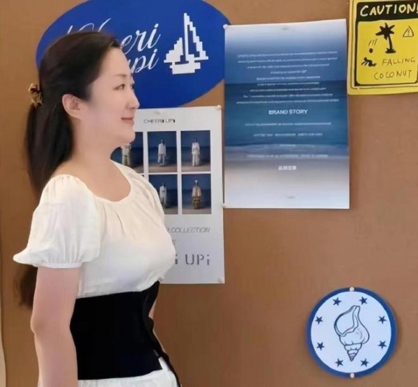 韩磊被疑出轨大龄女，女方身份曝光，与韩磊真实关系引争议！
