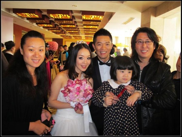 “凤凰传奇”玲花和曾毅的感情，为什么玲花在曾毅的婚礼上哭了