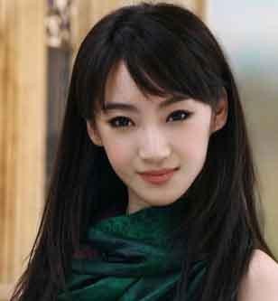 皇家气质美女演员爱新觉罗、启星是哪位皇帝的子孙