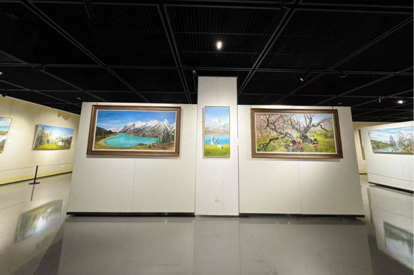 雪域丹青・时代礼赞——子白西藏油画写生作品展开幕