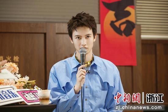 陈宥维在东方风云榜活动现场。 艺人方 供图