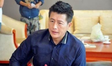 “范闲他爹”原来是江珊前夫！曾是灯泡厂工人，如今55岁再走红