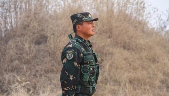 为这个真正的特种兵点赞! 当年的枪王, 今天已是特战副旅长!