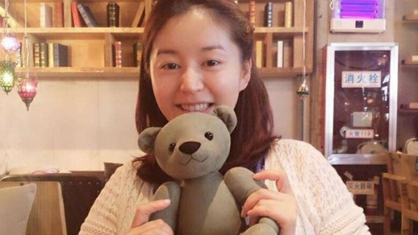她出演《小鱼儿与花无缺》走红，近年来却销声匿迹，网友众说纷纭