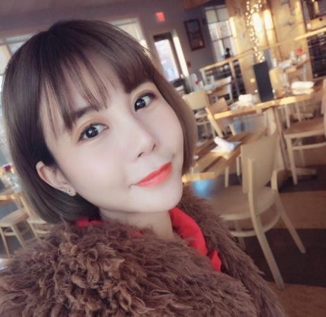 她凭借一句话走红网络，还曾和杨幂搭过戏，如今终成女神