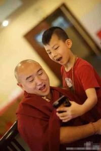 胡皓康图册