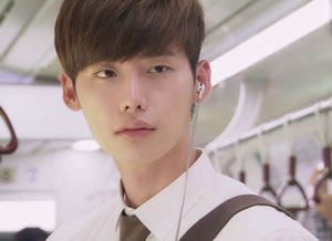 李钟硕星座配对图高清(李钟硕是什么星座,李钟硕的个人资料)