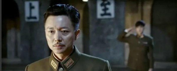 他是张嘉译前妻，28岁离婚，妻子说：“我们离婚吧！”